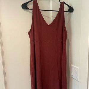 Burnt red/magenta Athleta athletic dress size M